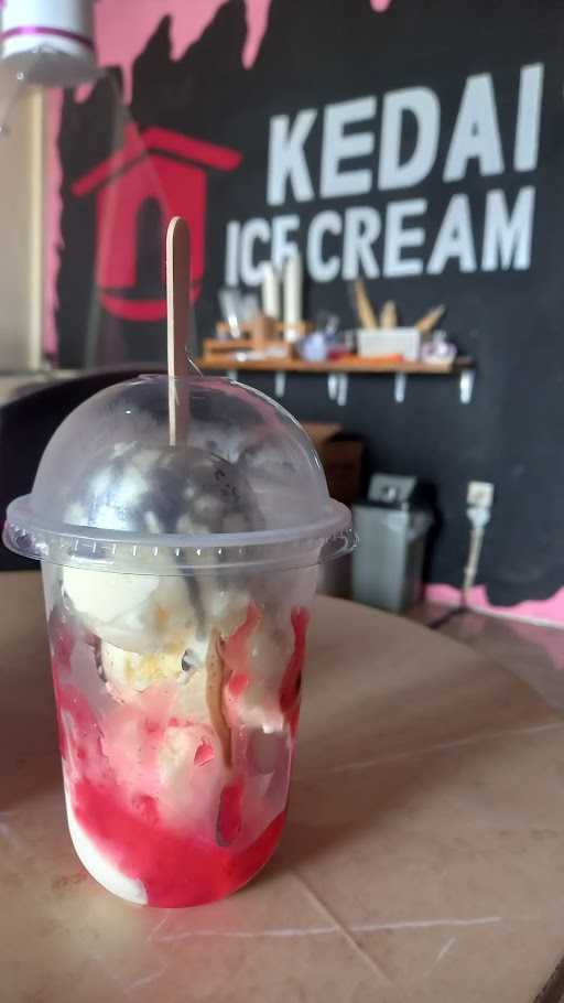 Kedai Ice Cream Sampang 2