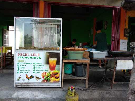 Bebek Goreng & Pecel Lele Lek Muntuk 5