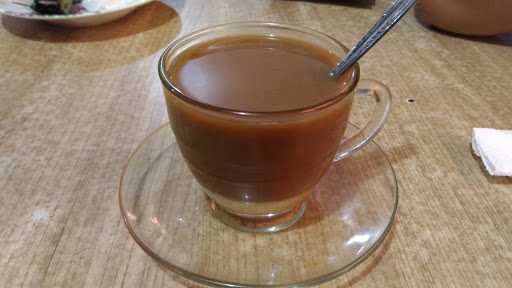 Warong Koffie' S (K'S). Tradisional Kopi, Kue & Makanan + Makanan Khas Sunda 3