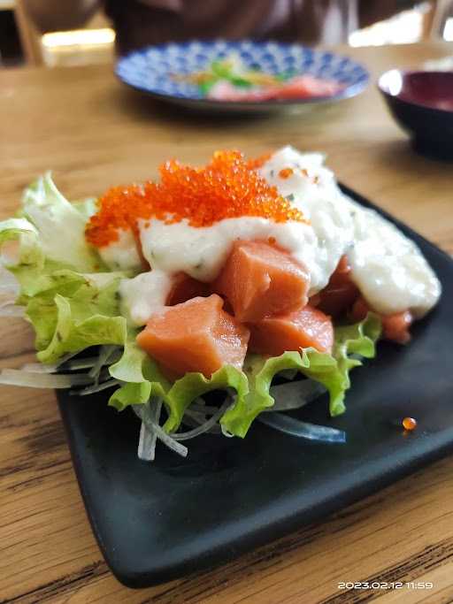 Sushi Bar Manado 9