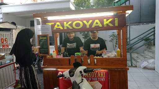 Mr Tako Takoyaki Sawah Besar 6