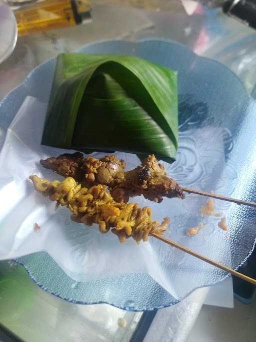 Nasi Uduk Pincuk Daun(Abah Dedi) 4