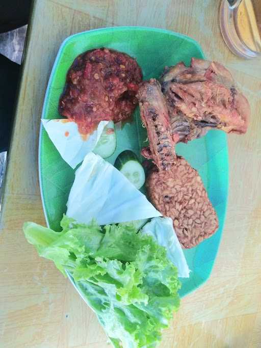 Pecel Ayam, Lele, Mujaer, Bawal Ibu Sedih Tapi Enak Banget! 4