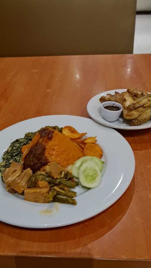 Sari Ratu Rumah Makan 1