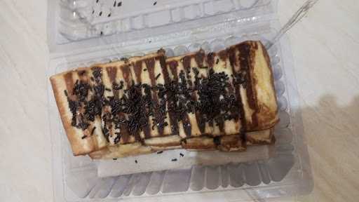 Roti Bakar Extra & Dapoer Amboina 4