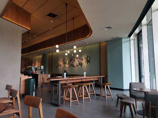 Starbucks - Ciputra World Surabaya 2