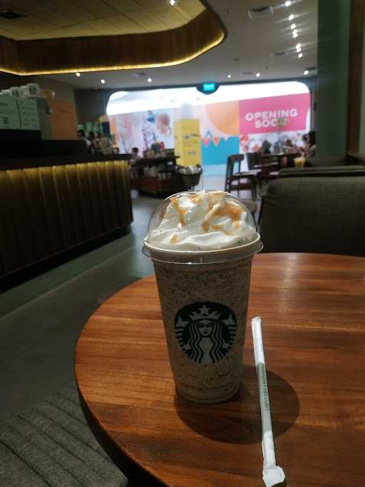 Starbucks - Ciputra World Surabaya 7