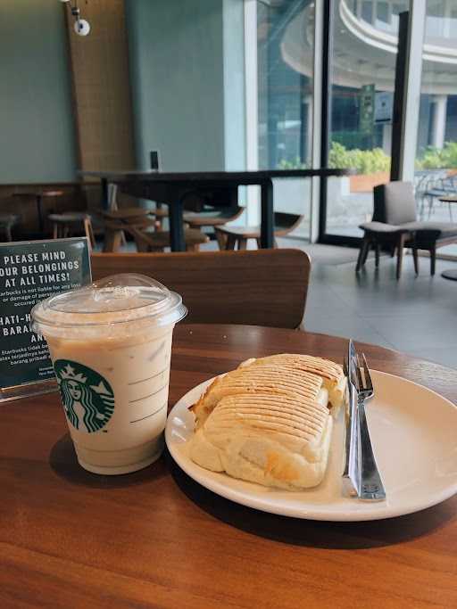 Starbucks - Ciputra World Surabaya 10