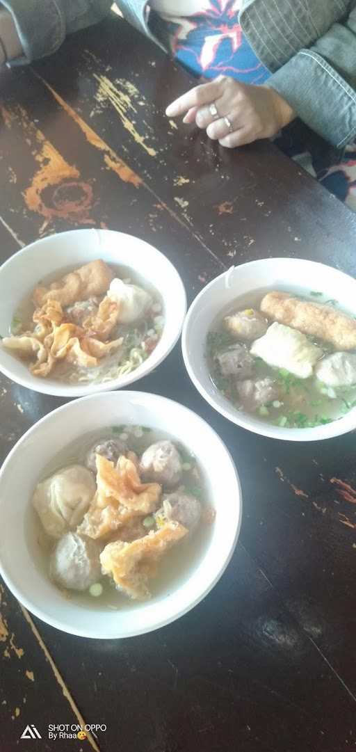 Bakso & Mie Ayam Nariz 7