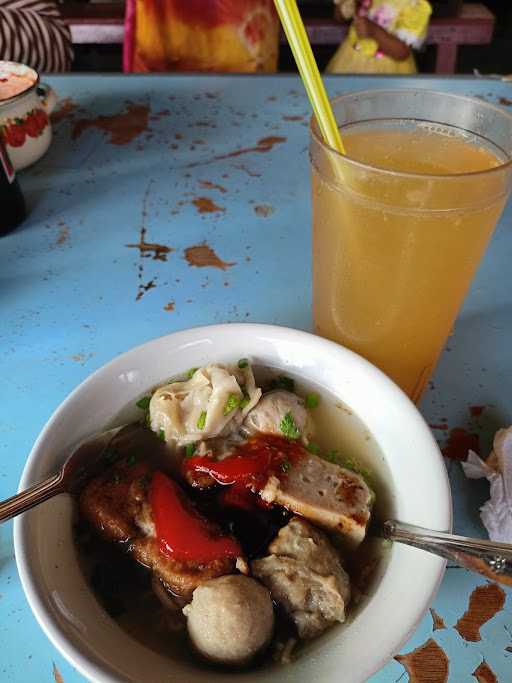 Bakso & Mie Ayam Nariz 1