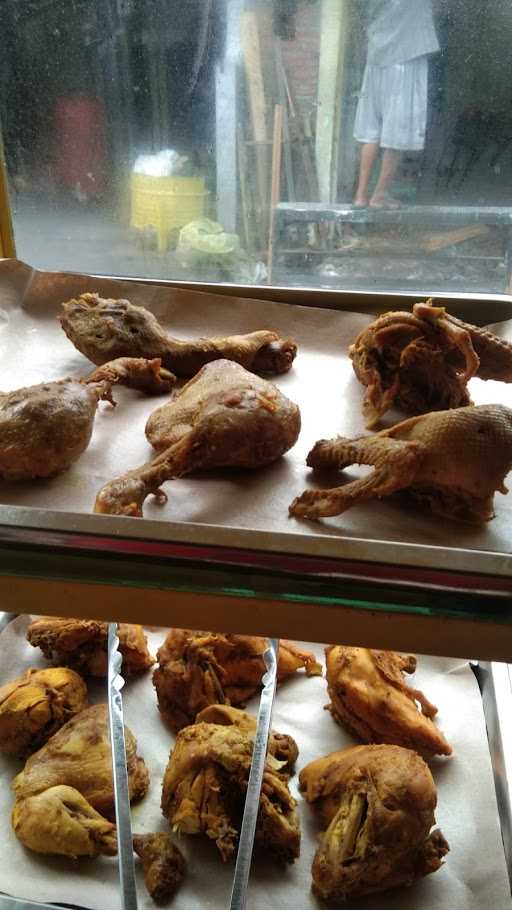 Bebek Dan Ayam Goreng Mas Damar Surabaya 3