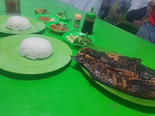 Ikan Bakar Dylan 10