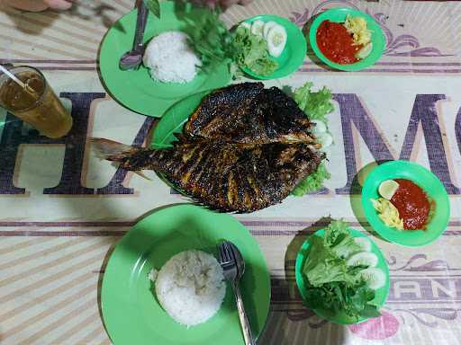 Ikan Bakar Dylan 9