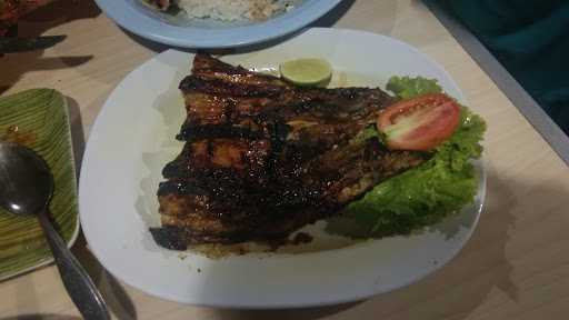 Ikan Bakar Madu Mengare 8