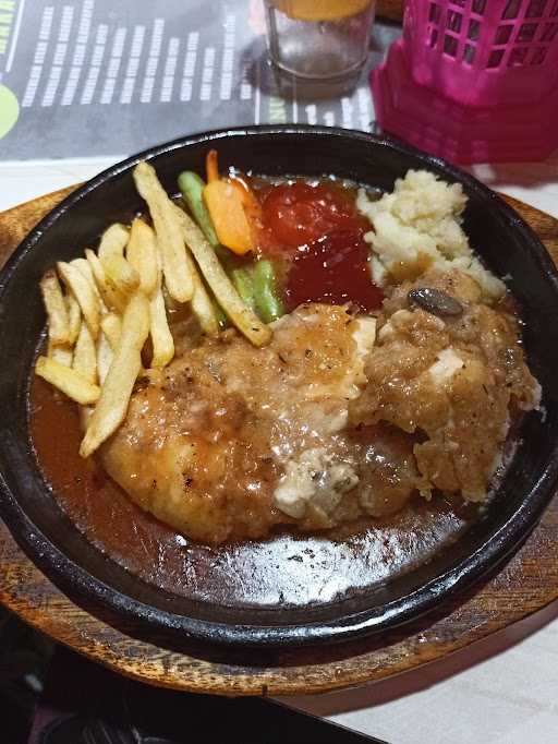 Kedai Steak Surabaya 6