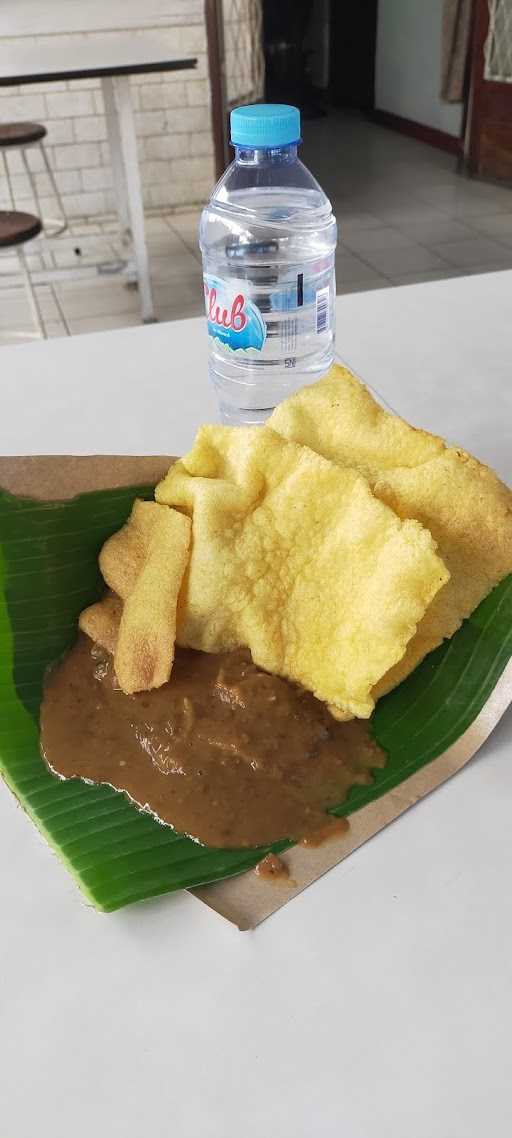 Semanggi Dempo (Bakso Bakwan) 10