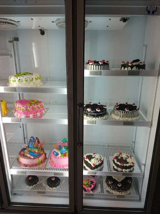 Istana Cake And Bakery Kloncing 4