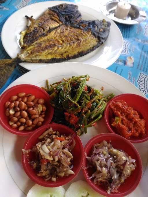 Lesehan Ikan Bakar Bokir 2