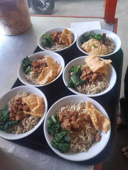 Mie Ayam Mukbang Pengasinan, Sawangan 1