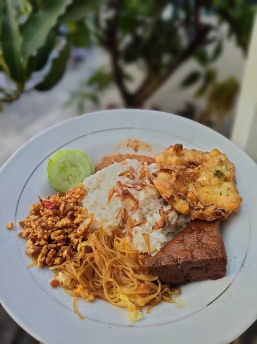 Nasi Uduk Betawi Kebon Jeruk 4