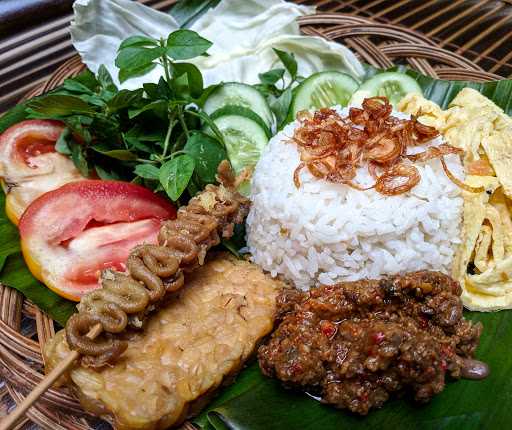 Nasi Uduk Samcom (Sambal Oncom) 8