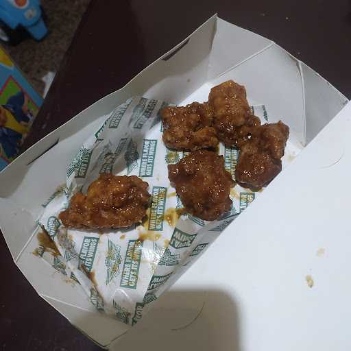 Wingstop - The Park Sawangan 10