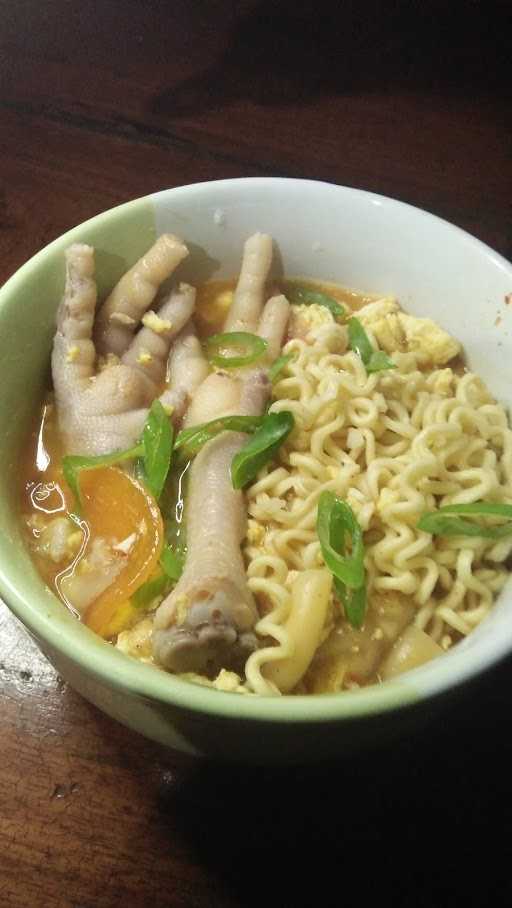 Baso Aci Dan Seblak Ezra 10