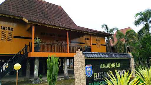 Warung Jajan Dekranasda 5