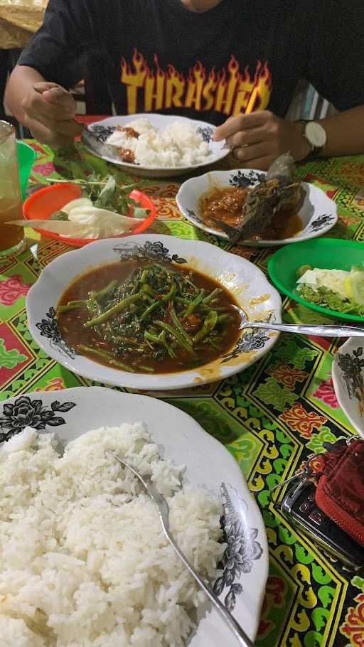 Pecel Lele Mas Imam 4