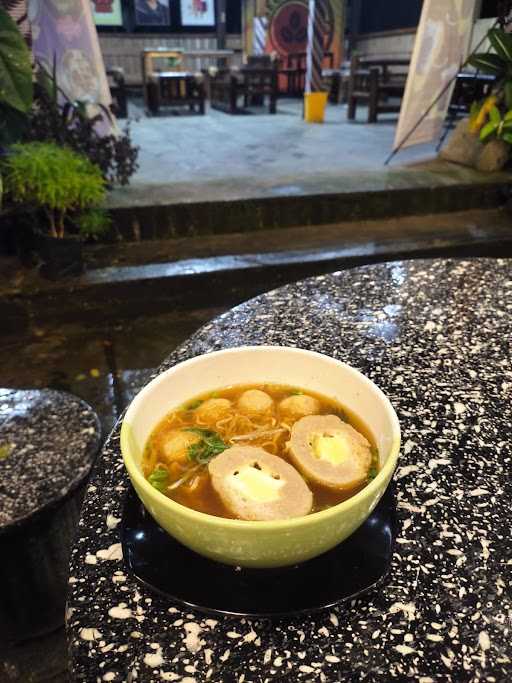 Bakso & Mie Ayam Zavvais 8