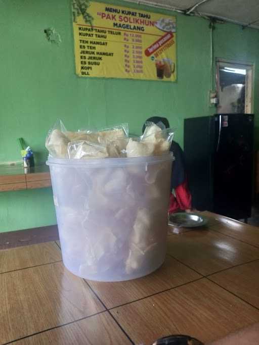 Kupat Tahu Pak Solikhun Magelang 1