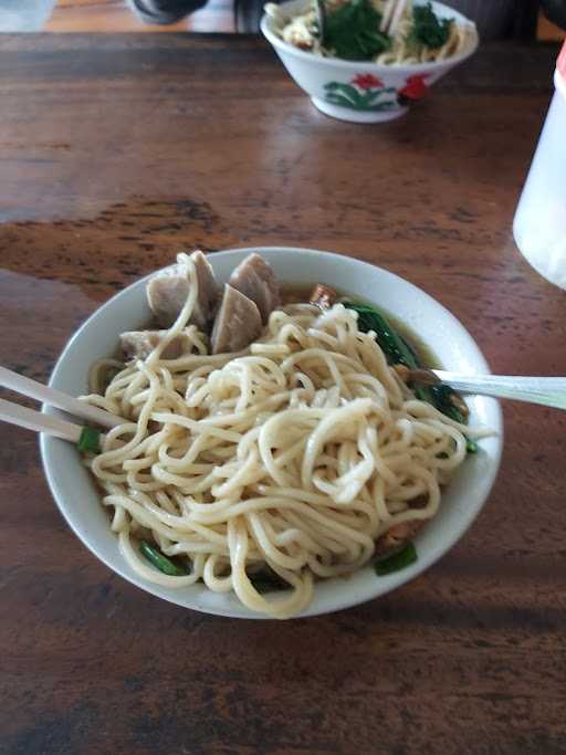 Warung Bakso Pinggir Sawah Pancuranmas 8