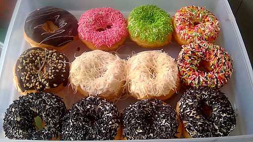 Caca Donuts 7