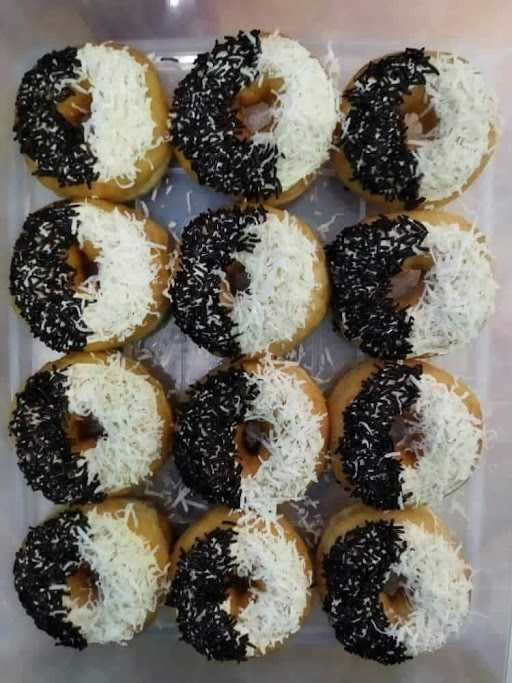 Caca Donuts 8