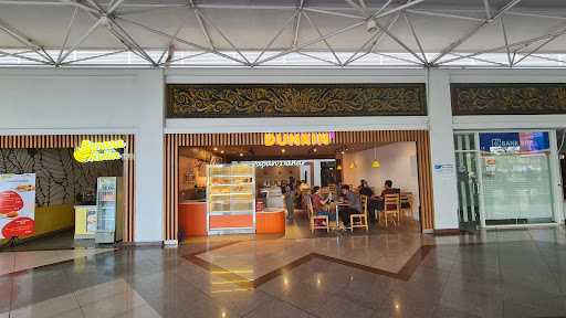 Dunkin Bandara Juanda Keberangkatan 9