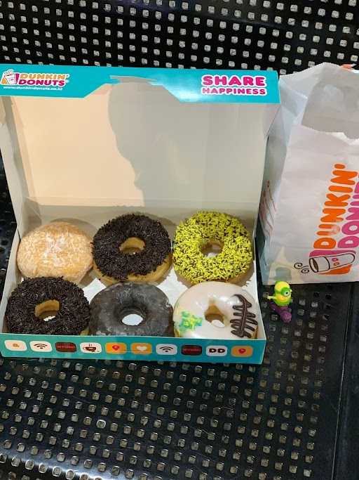 Dunkin' Donuts 3