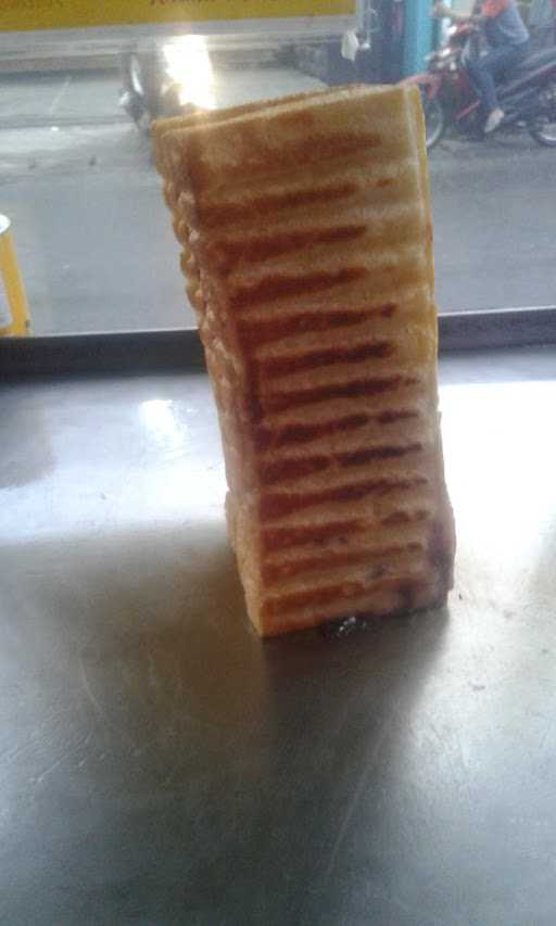 Citra Roti Bakar 4