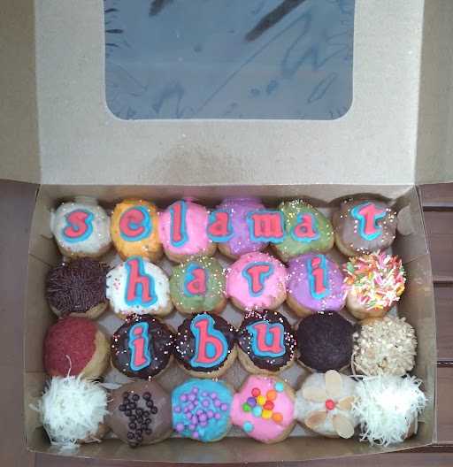 Dewi Donuts 1