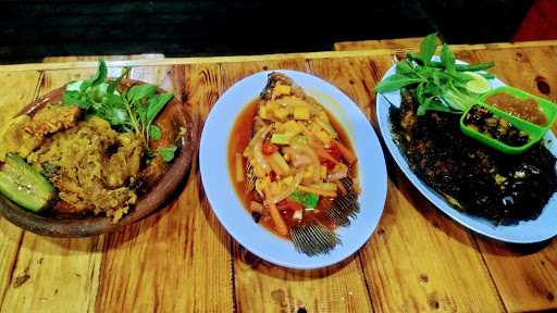 Kremezz Sambel Ijo & Seafood 8