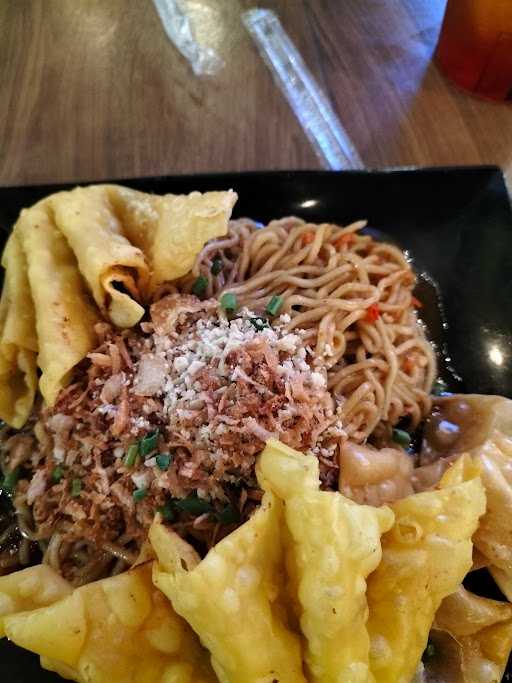 Mie Gacoan Juanda 9