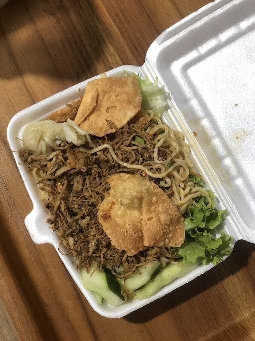 Mie Pangsit Kharisma 8