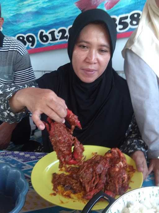 Warung Ikan Bakar Arfin Jaya 10