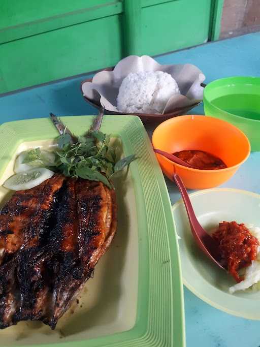 Warung Ikan Bakar Bu Umi 5