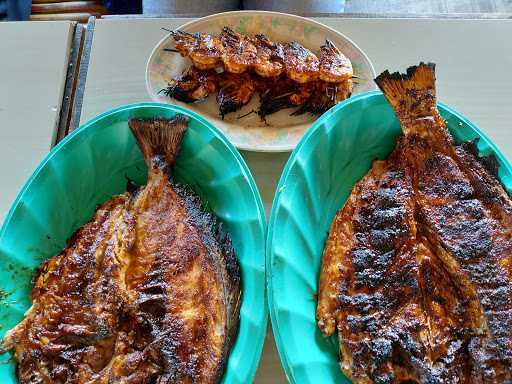 Warung Ikan Bakar Sedep Manteb 8