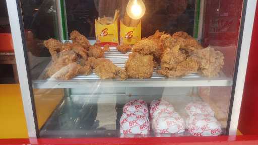 Yasaka Fried Chicken Pabean Sedati 2