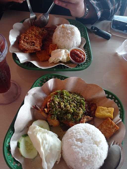 Bakso Gunung Sam Ferry Piayu 2