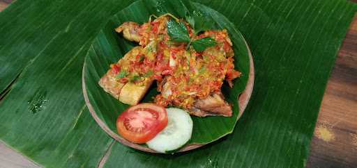 Ayam Penyet Nyonya 5