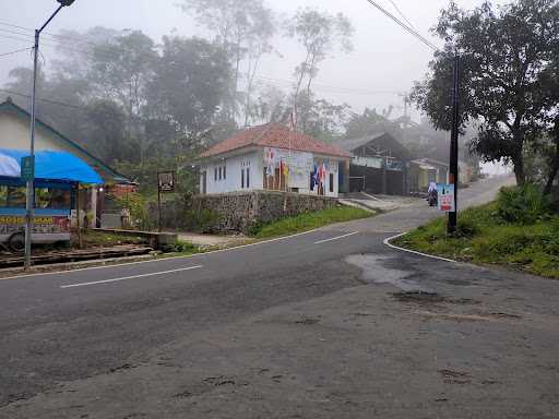 Mie Ayam Simpang Tiga Selajambe 7