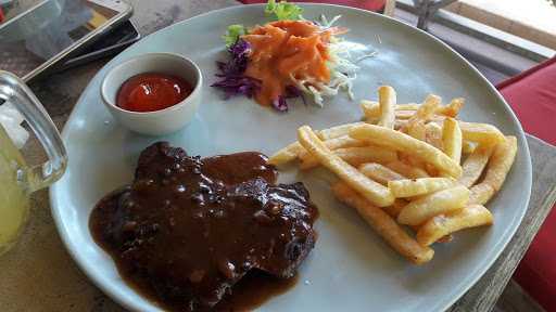 Soka Fleur Warung And Cafe 10