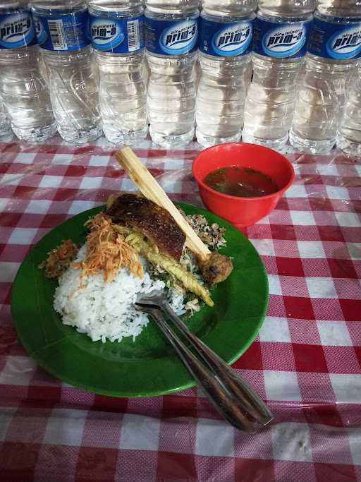 Warung Nasi Men Bali Babi Guling 7